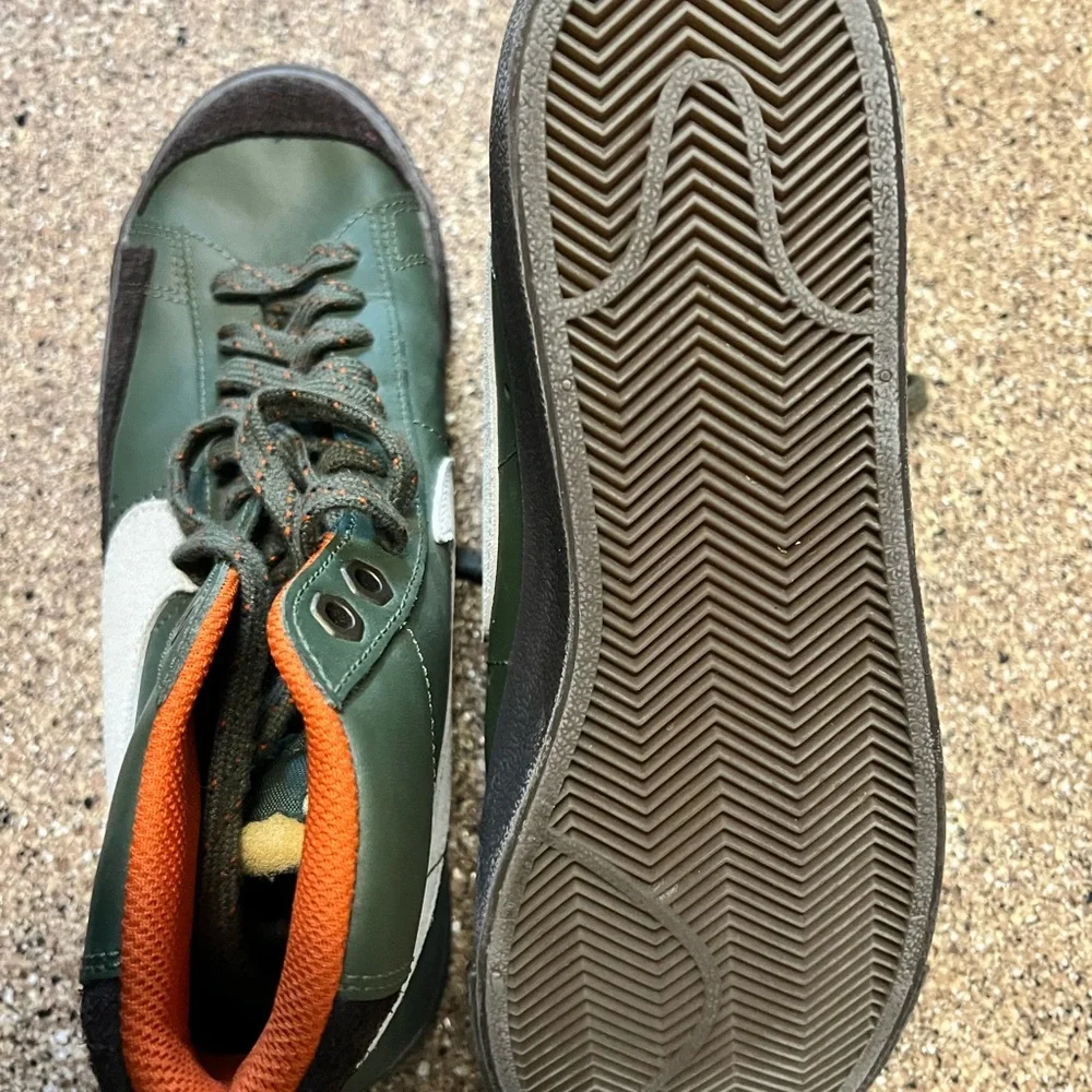 Nike Olive and Orange High-Top Sneakers - Picture 3 of 6